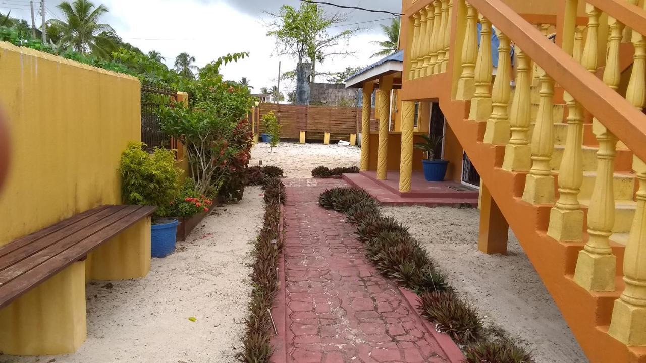 Ms. Holder'S Comfort Villa Georgetown Esterno foto